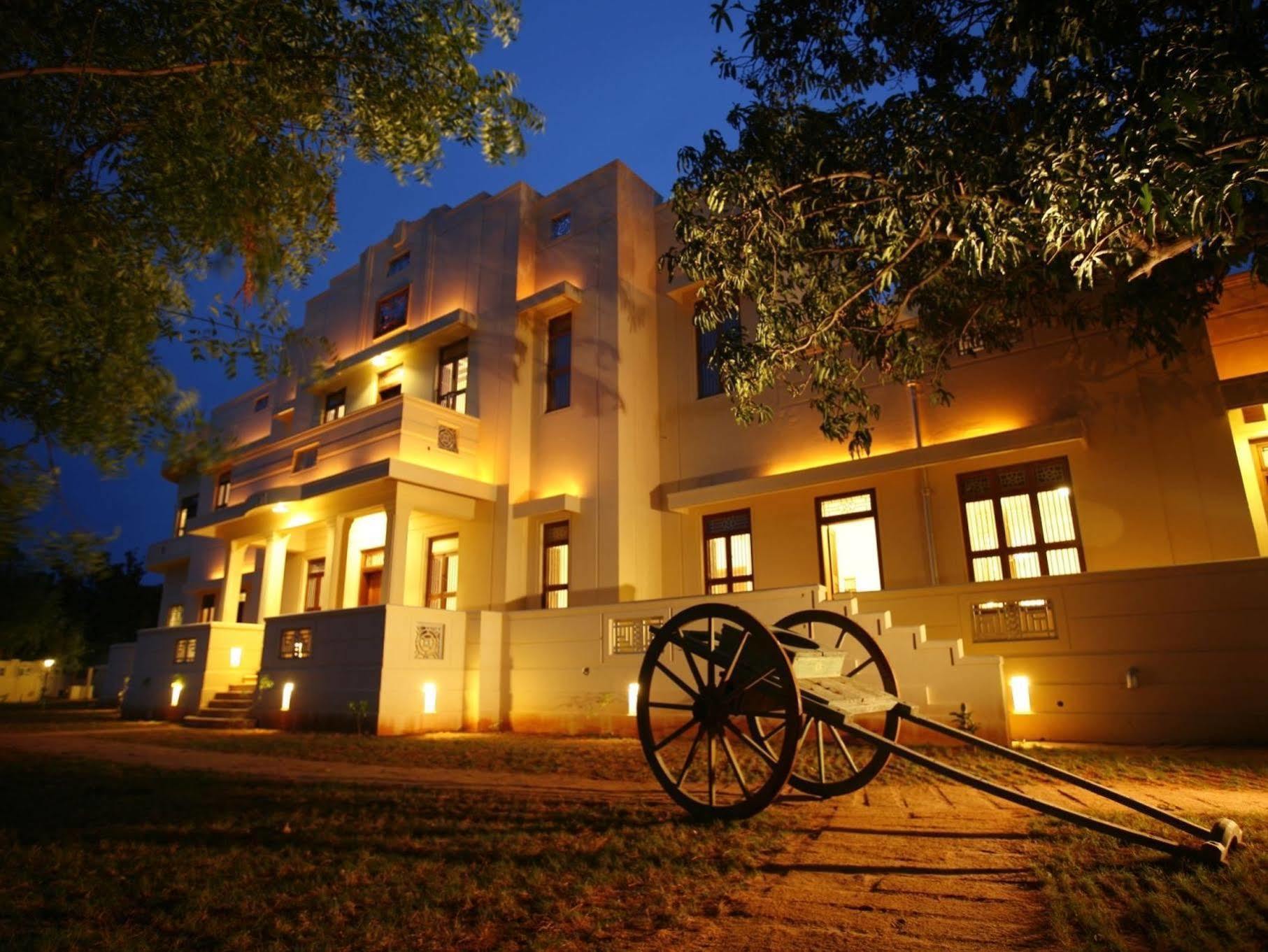 Visalam Chettinad Palace - A Cgh Earth Experience Kānādukāttān Bagian luar foto