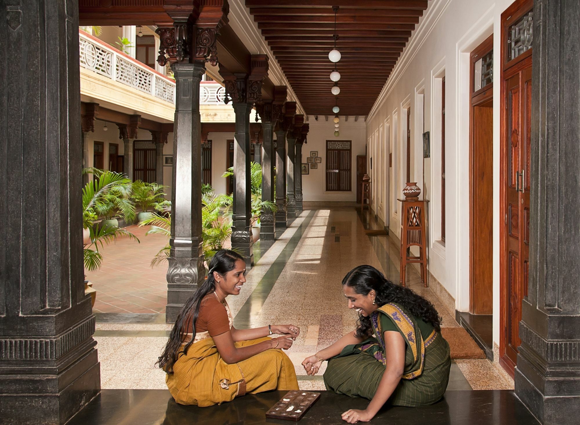 Visalam Chettinad Palace - A Cgh Earth Experience Kānādukāttān Bagian luar foto